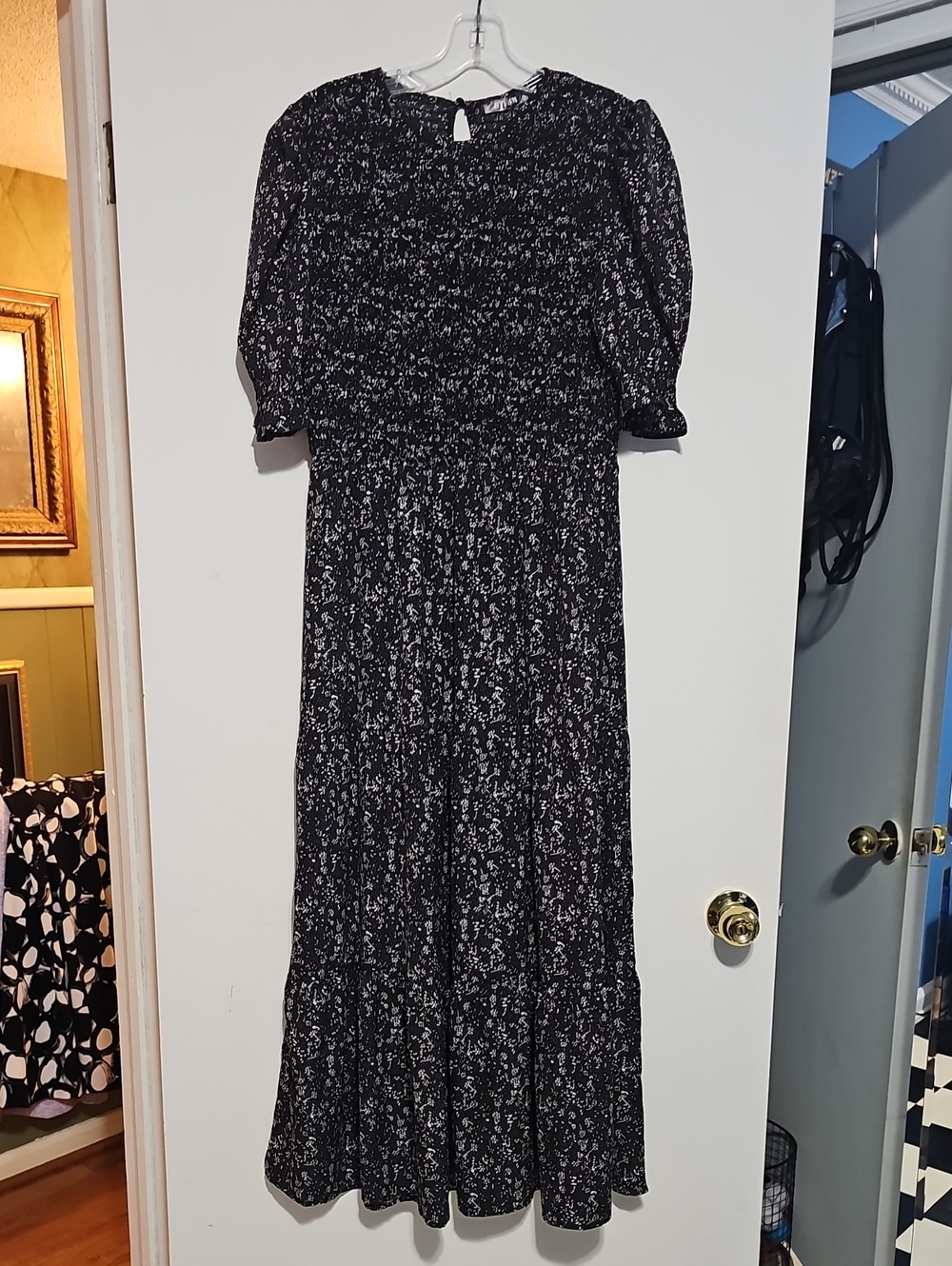 Floral Puff-Sleeve Maxi Dress in Black Smocked Bodice Womens Large Wedding